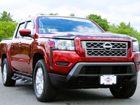 Used 2022 Nissan Frontier SV w/ Technology Package AWD/4WD image 4