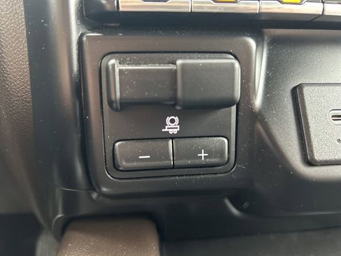 Used 2019 GMC Sierra 1500 SLT image 42