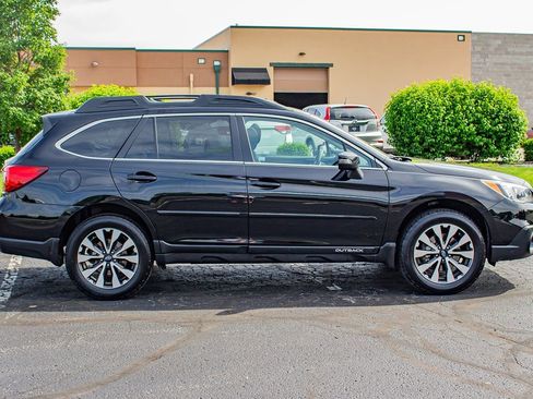 Used 2016 Subaru Outback 2.5i Limited AWD/4WD image 11