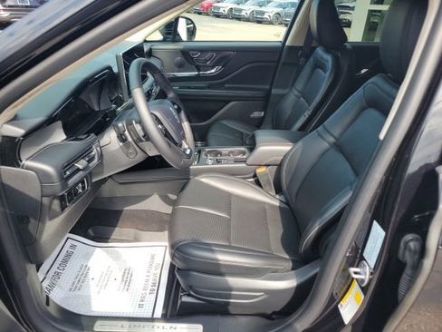 Certified 2024 Lincoln Corsair AWD w/ Equipment Group 101A image 4