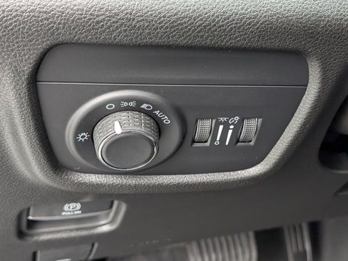 New 2025 Jeep Grand Cherokee Laredo X w/ Luxury Tech Group I image 17