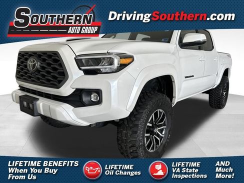 Used 2021 Toyota Tacoma TRD Sport w/ TRD Premium Sport Package image 1