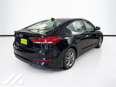 Used 2018 Hyundai Elantra Value Edition FWD image 5