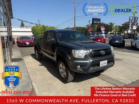 Used 2015 Toyota Tacoma PreRunner w/ TRD Sport Package RWD image 5