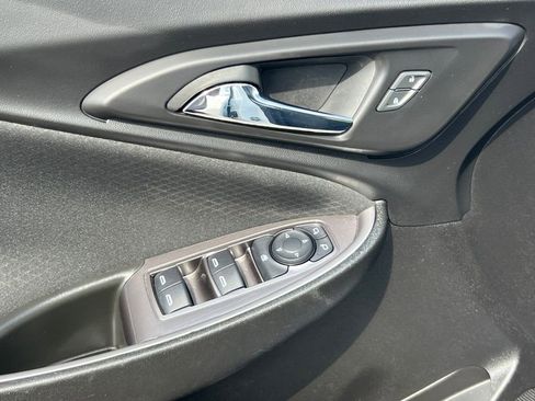 Used 2022 Chevrolet Malibu LS image 14
