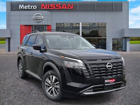 New 2026 Nissan Pathfinder SL FWD image 1