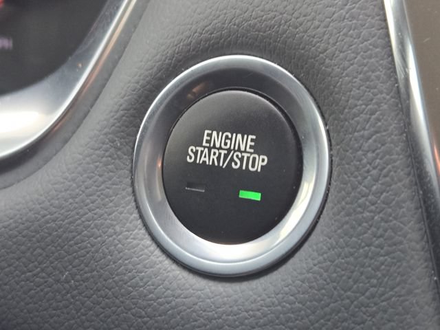 Used 2021 Chevrolet Traverse Premier FWD image 22