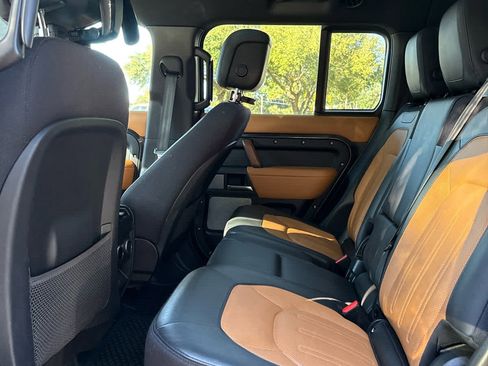 Used 2023 Land Rover Defender 130 X image 10
