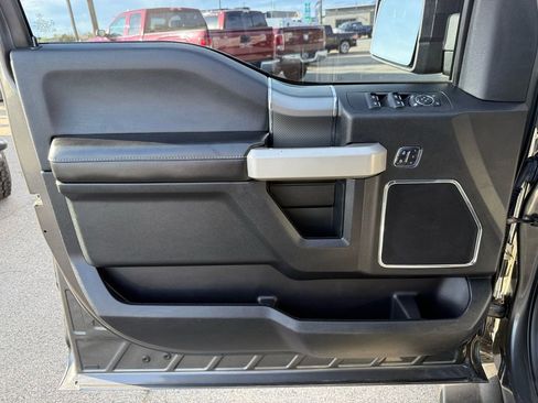 Used 2017 Ford F150 Lariat w/ Equipment Group 502A Luxury AWD/4WD image 7