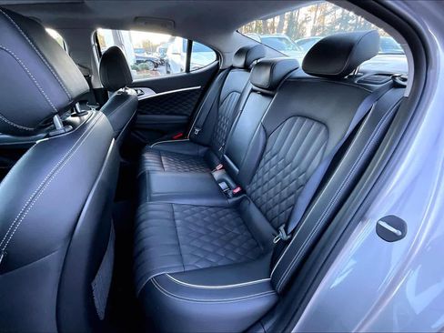 Used 2020 Genesis G70 2.0T w/ Prestige Package image 20