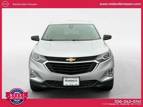 Used 2021 Chevrolet Equinox LS w/ LS Convenience Package image 9