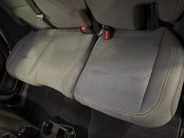 Used 2025 Jeep Wrangler Unlimited Sport w/ Convenience Group AWD/4WD image 49