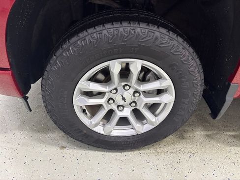 Used 2024 Chevrolet Silverado 1500 RST AWD/4WD image 12