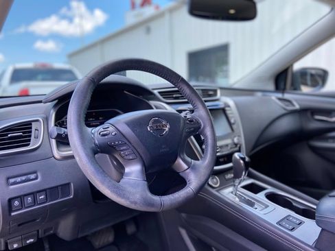 Used 2019 Nissan Murano SL FWD image 14