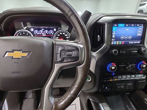 Used 2020 Chevrolet Silverado 1500 LTZ w/ LTZ Premium Package AWD/4WD image 17