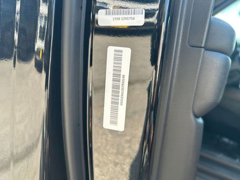 Used 2025 Kia Soul LX w/ LX Technology Package FWD image 23