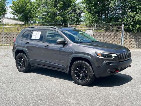 Used 2019 Jeep Cherokee Trailhawk AWD/4WD image 1