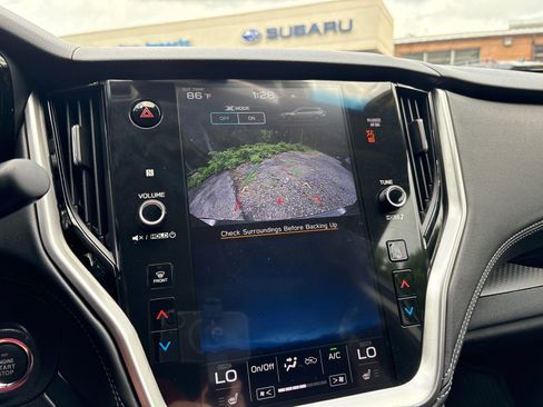 Used 2022 Subaru Outback Premium image 20