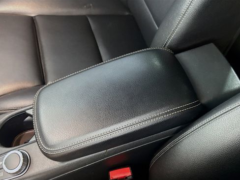 Used 2018 Mercedes-Benz GLA 250 4MATIC image 18