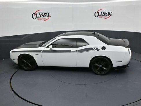 Used 2019 Dodge Challenger R/T w/ Plus Package image 16