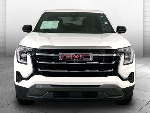Used 2026 GMC Terrain Elevation FWD image 2