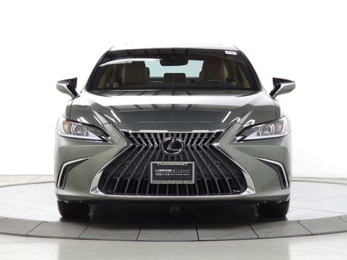 Used 2023 Lexus ES 350 w/ Premium Package image 2