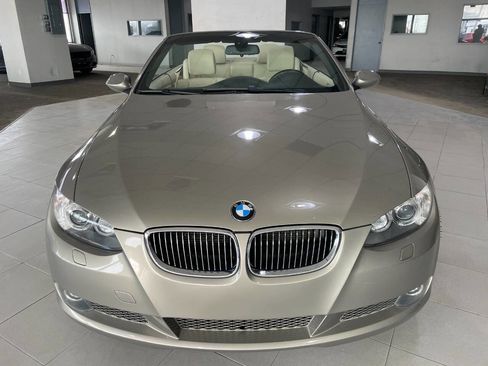Used 2008 BMW 335i Convertible image 2