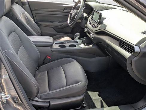 Certified 2024 Nissan Altima 2.5 S FWD image 19