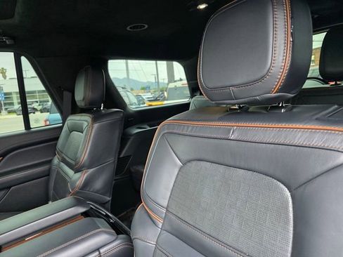 Used 2022 Lincoln Navigator Black Label AWD/4WD image 10