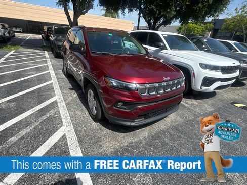 Used 2022 Jeep Compass Latitude FWD image 3