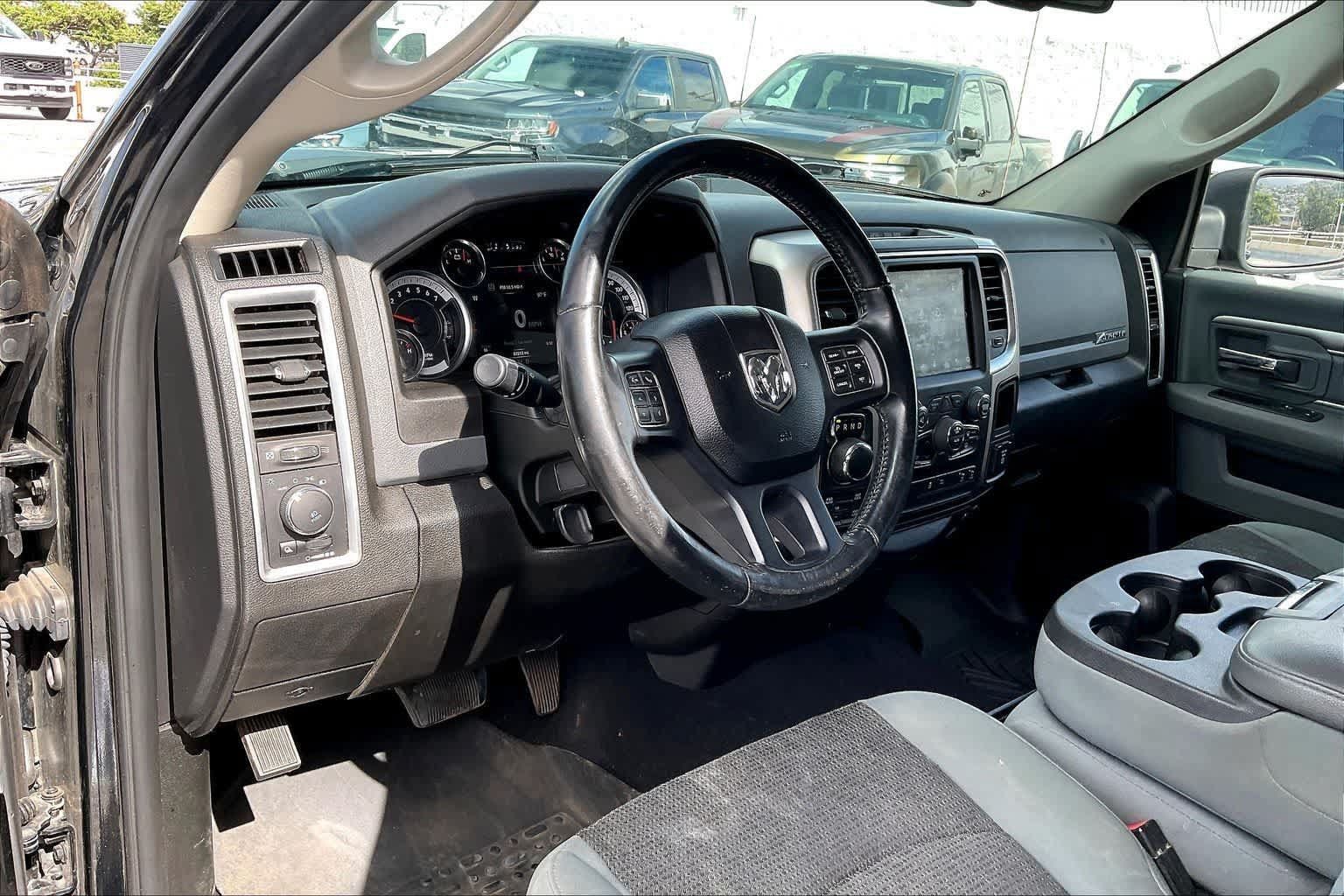 Used 2019 RAM 1500 Big Horn AWD/4WD image 2