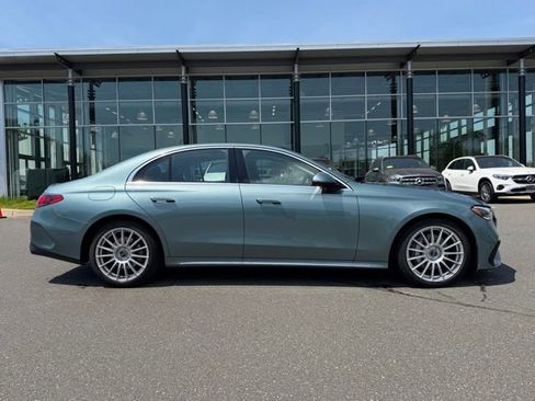 Used 2024 Mercedes-Benz E 350 4MATIC Sedan image 8