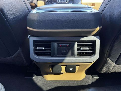 Used 2023 Ford F250 Lariat w/ Lariat Ultimate Package image 39