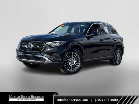 Certified 2025 Mercedes-Benz GLC 300 image 1