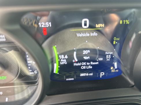 Used 2024 Jeep Wrangler Unlimited AWD/4WD image 22