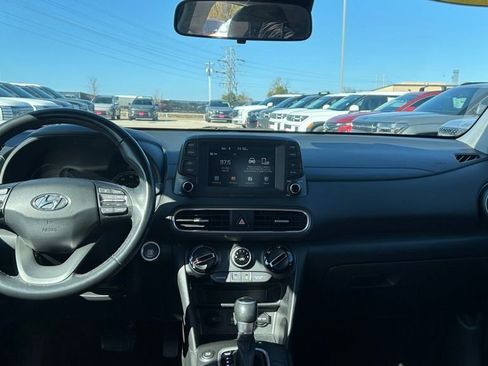 Used 2020 Hyundai Kona SEL w/ Cargo Package image 20