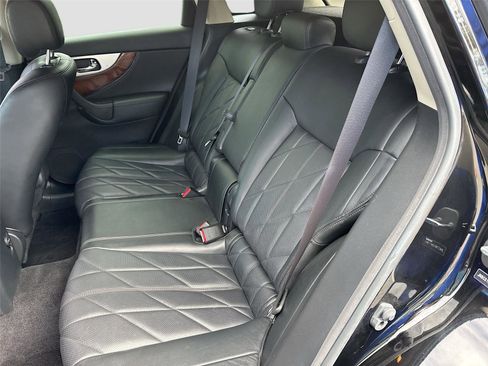 Used 2014 INFINITI QX70 AWD w/ Premium Package image 26