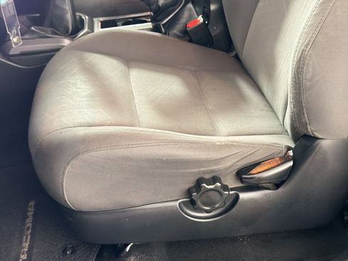 Used 2016 Toyota Tacoma TRD Sport image 14