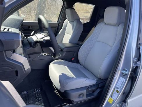 New 2026 Toyota Tacoma SR5 AWD/4WD image 6