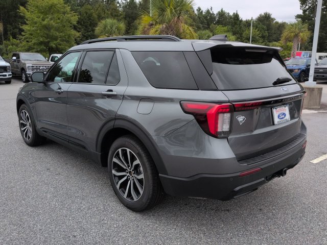 New 2026 Ford Explorer Active w/ Active Comfort Package RWD image 6