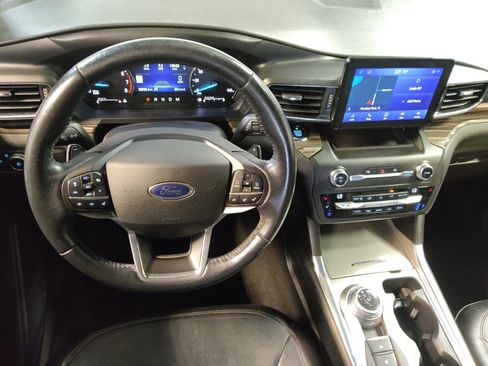 Used 2020 Ford Explorer Limited w/ Class III Trailer Tow Package AWD/4WD image 22