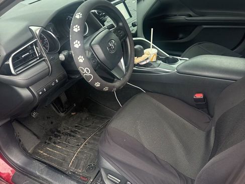 Used 2020 Toyota Camry LE image 8