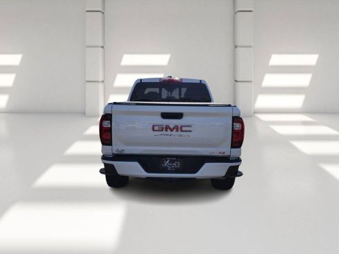 Used 2024 GMC Canyon AT4 w/ AT4 Premium Package image 6