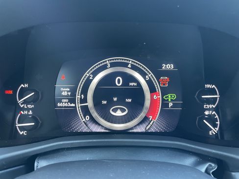 Used 2024 Lexus LX 600 4WD w/ Luxury Package image 24