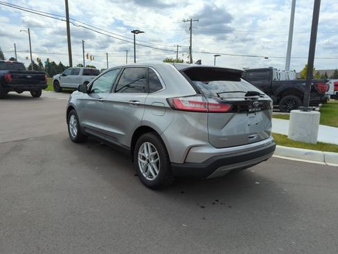 Certified 2024 Ford Edge SEL AWD/4WD image 3