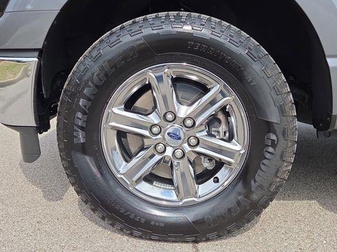 Used 2024 Ford F150 XLT w/ Mobile Office Package image 9