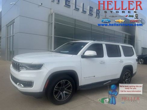 Used 2022 Jeep Wagoneer Series III AWD/4WD image 1