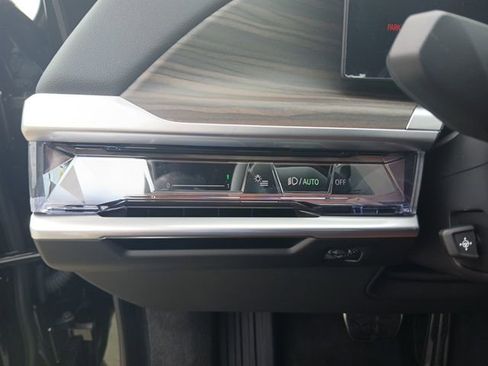 New 2025 BMW i7 xDrive60 image 20