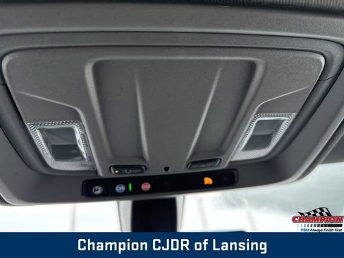 Used 2020 GMC Sierra 1500 Elevation image 31