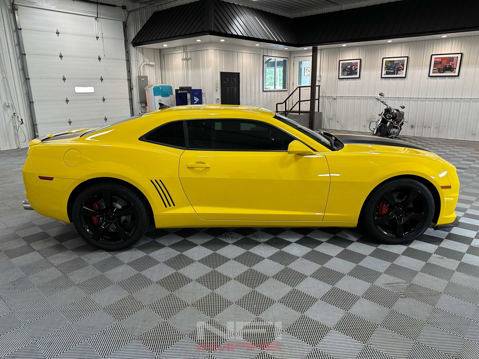 Used 2011 Chevrolet Camaro SS w/ RS Package RWD image 7
